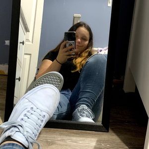 Meet your Posher, Liv